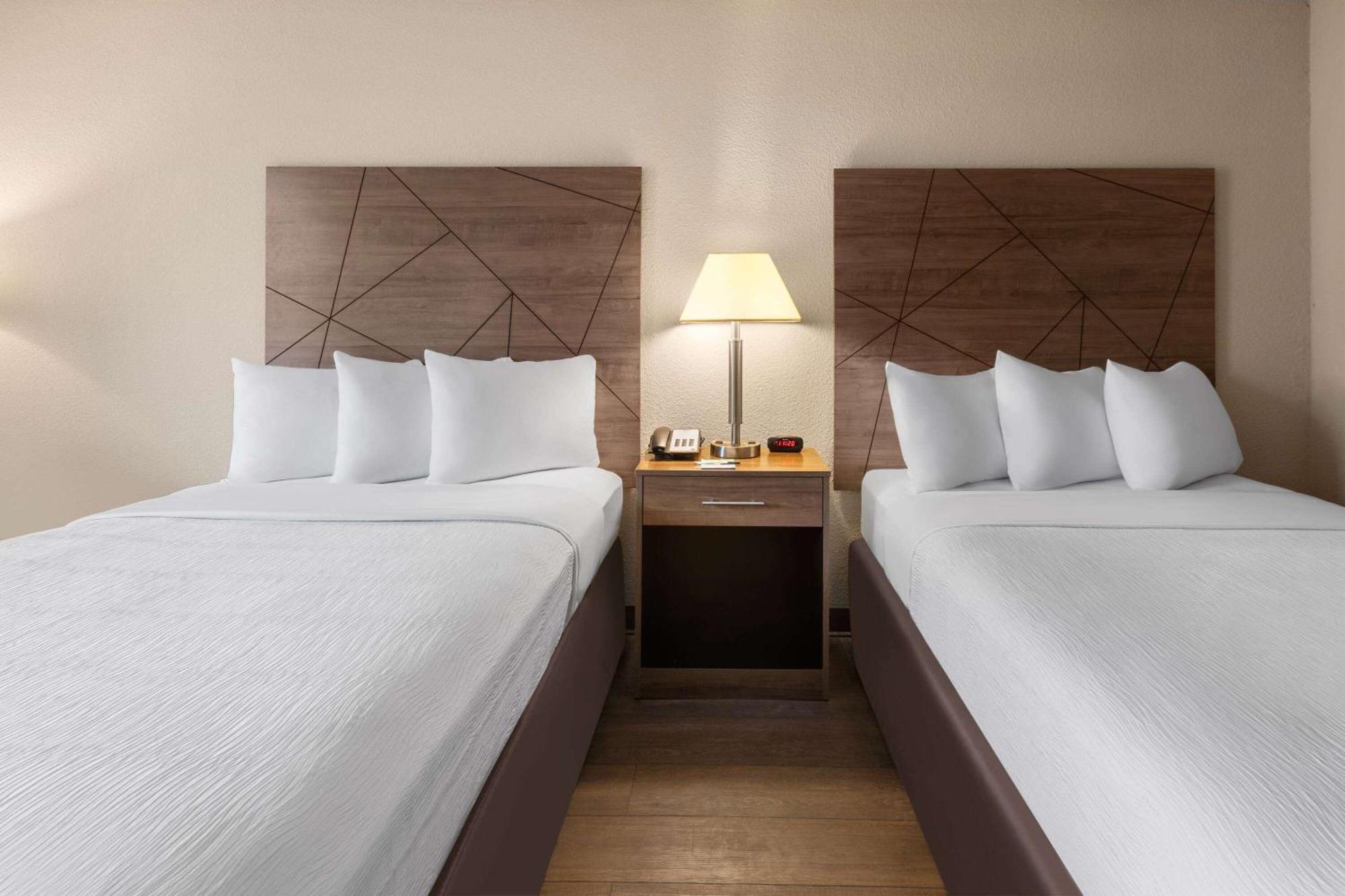 Wingate By Wyndham Troy Hotel Kültér fotó